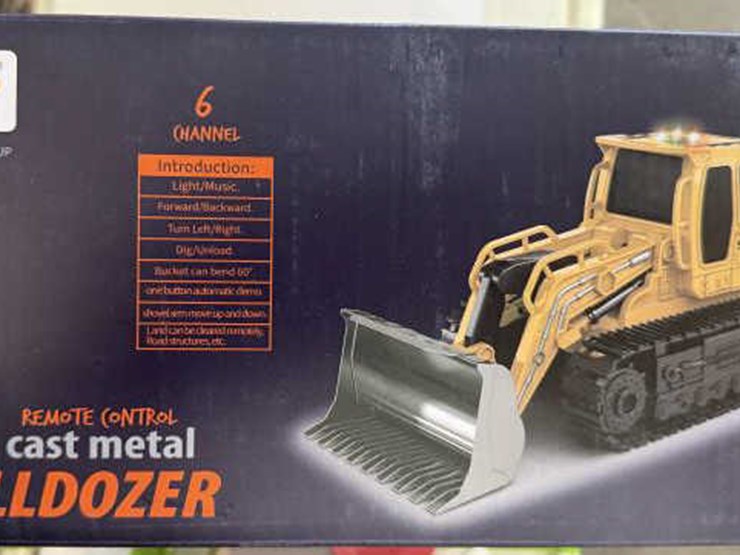 #124-•-die-cast-remote-control-bulldozer-image-1