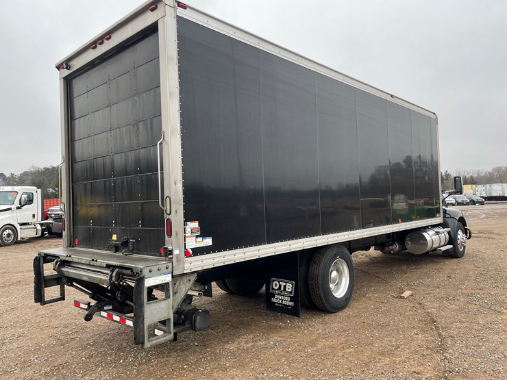 2022-kenworth-t370-image-3