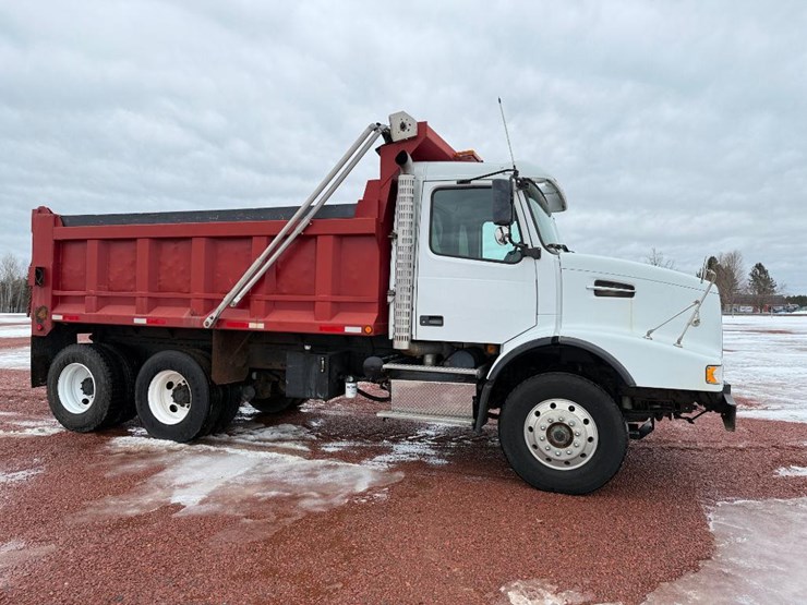 #280-•-lot-280-image-3