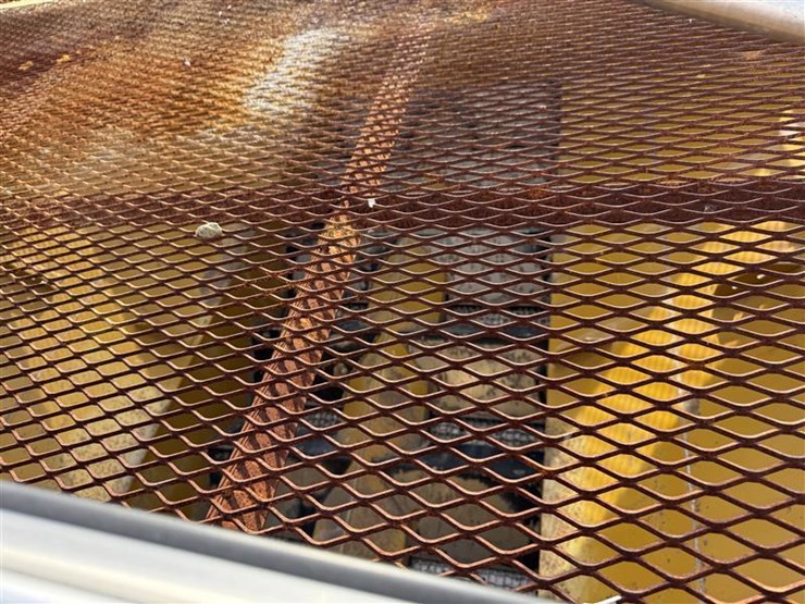 2005-john-deere-100-image-42