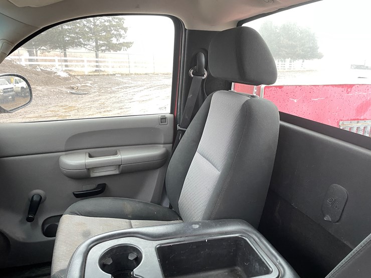 2007-chevrolet-3500-image-30