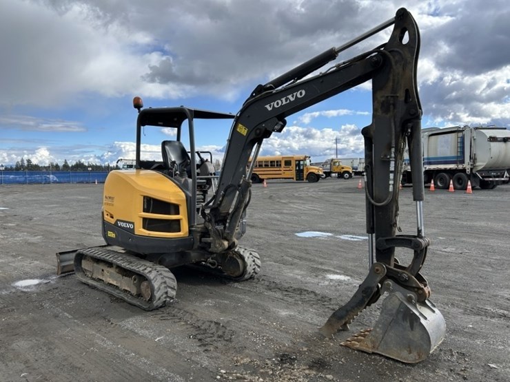 2019-volvo-ecr40d-image-7