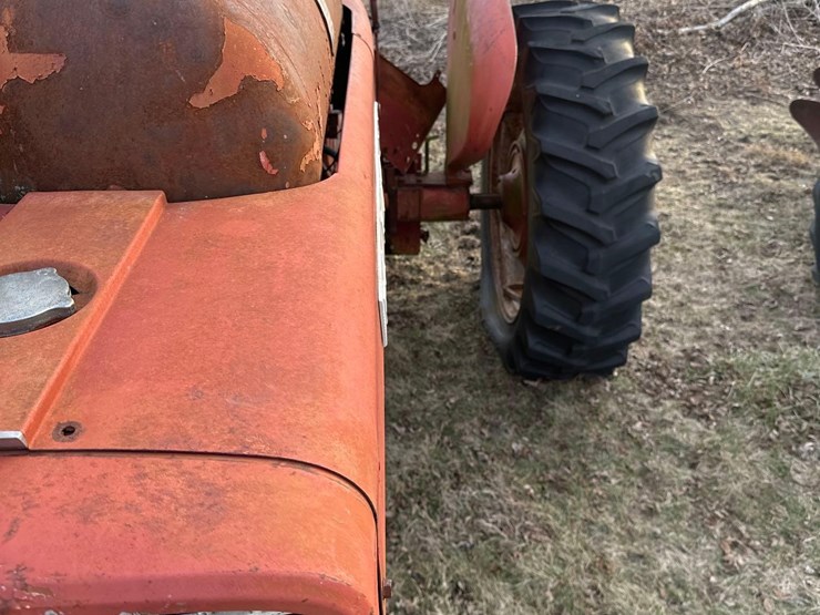 farmall-560-lp-(sn#-5325)-(hess)-image-3