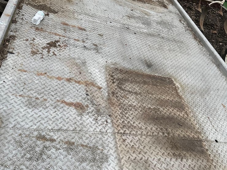 triple-axle-aluminum-trailer---90"-x-21.5'-(no-title)-(hess)-image-3