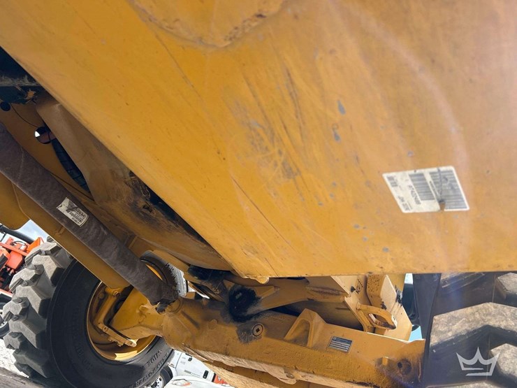 2015-deere-710k-image-28