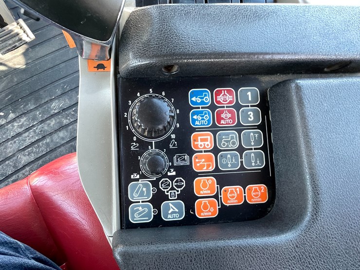 case-ih-magnum-315-image-77