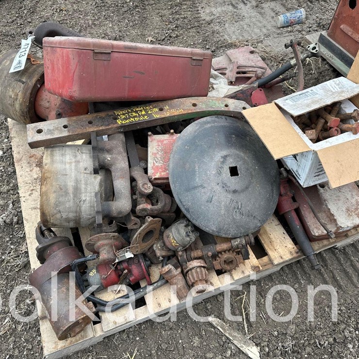 PALLET OF IH PARTS (WF)