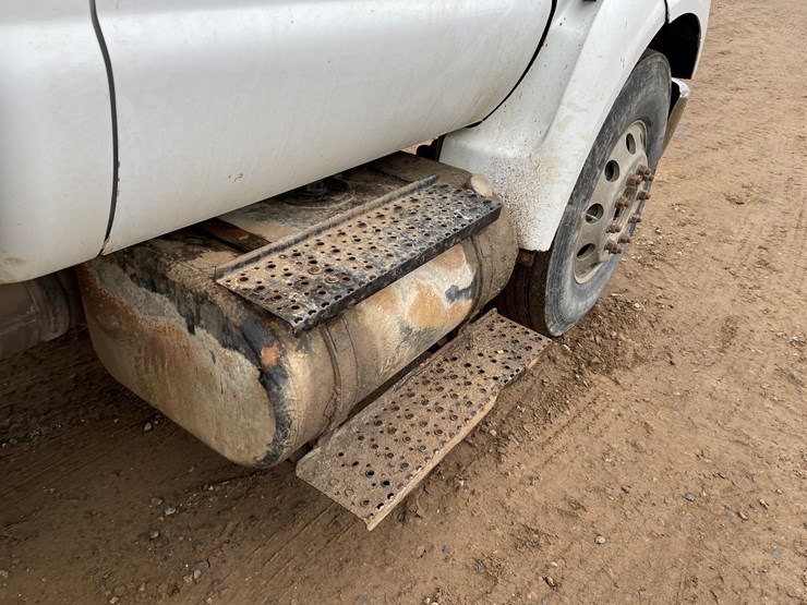 2012-ford-f650-image-37