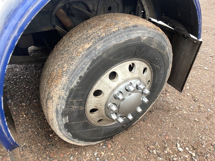 2007-peterbilt-379-image-24