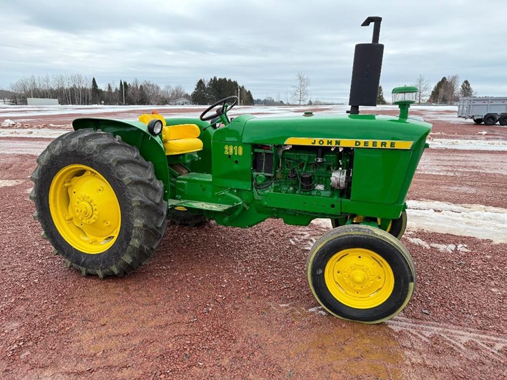 john-deere-2010-image-3