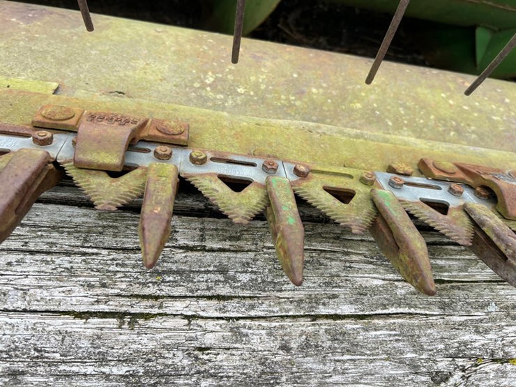 john-deere-220-image-20