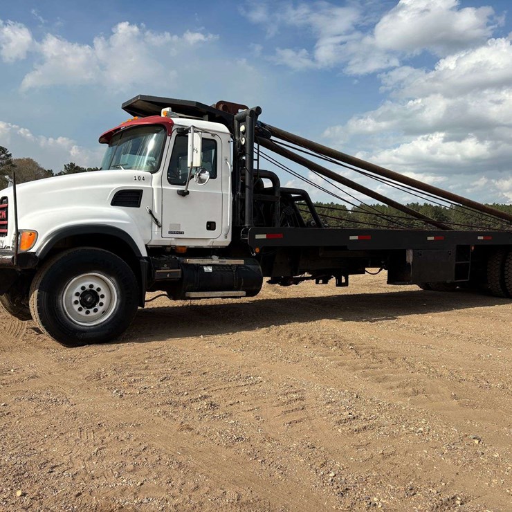 2007 MACK GRANITE CV713
