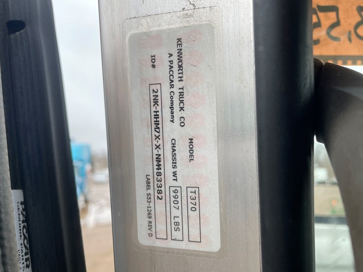 2022-kenworth-t370-image-68