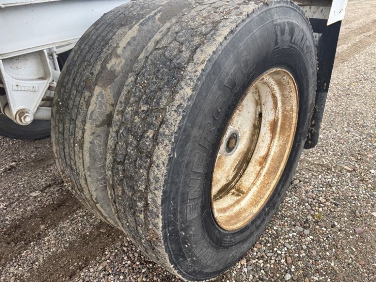 1974-titan-trailer-image-13