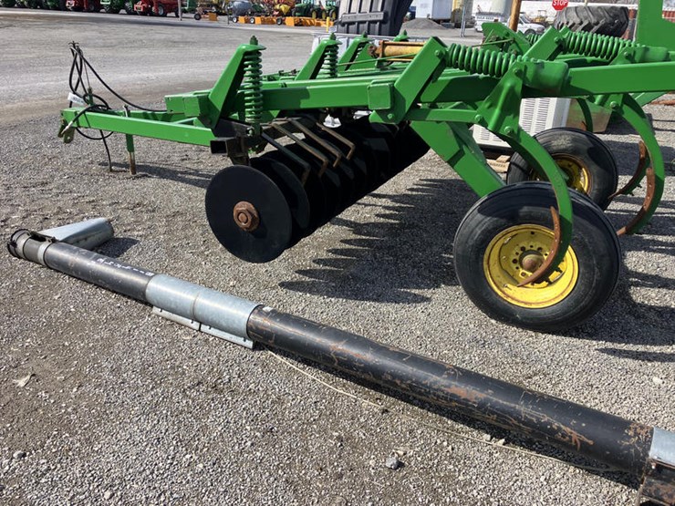 john-deere-710-image-5