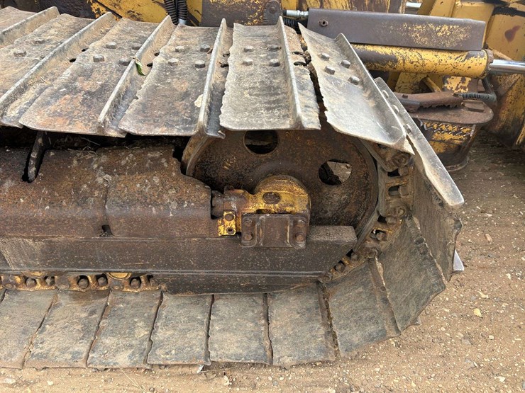 caterpillar-d4g-lgp-image-18