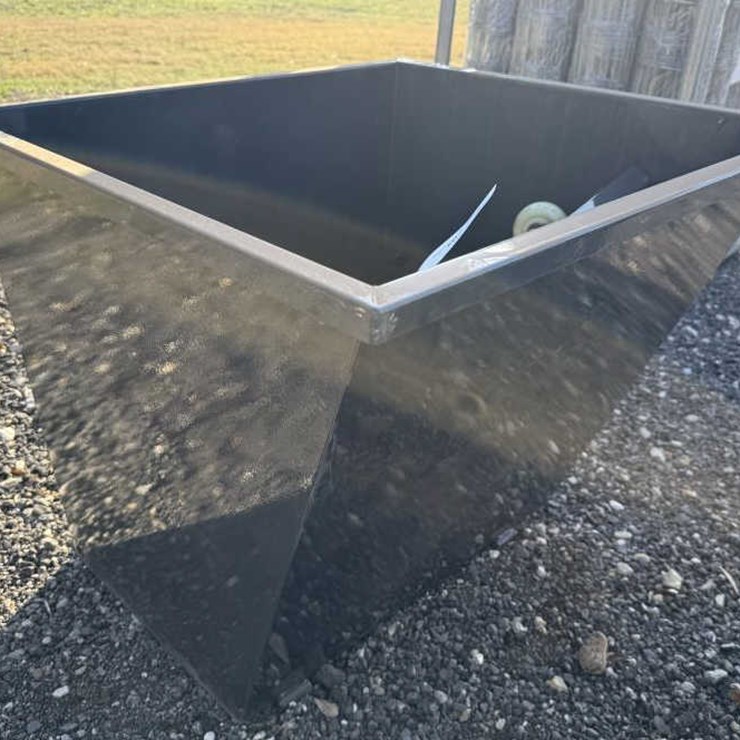 #107 • Mobile Self-Loading Dumping Hoppers