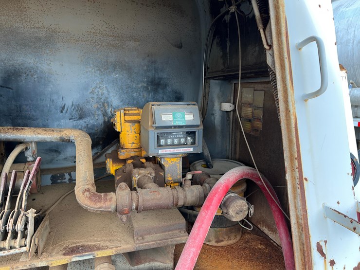 1999-mack-ch613-image-62