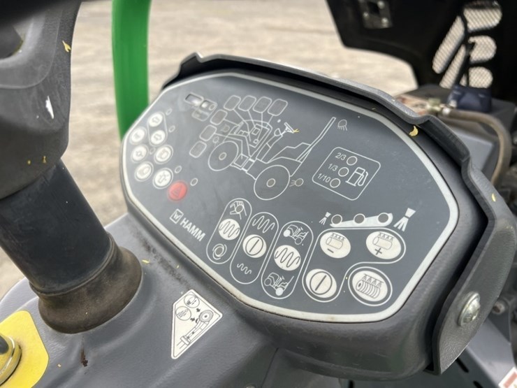 2018-hamm-hd12vv-image-14