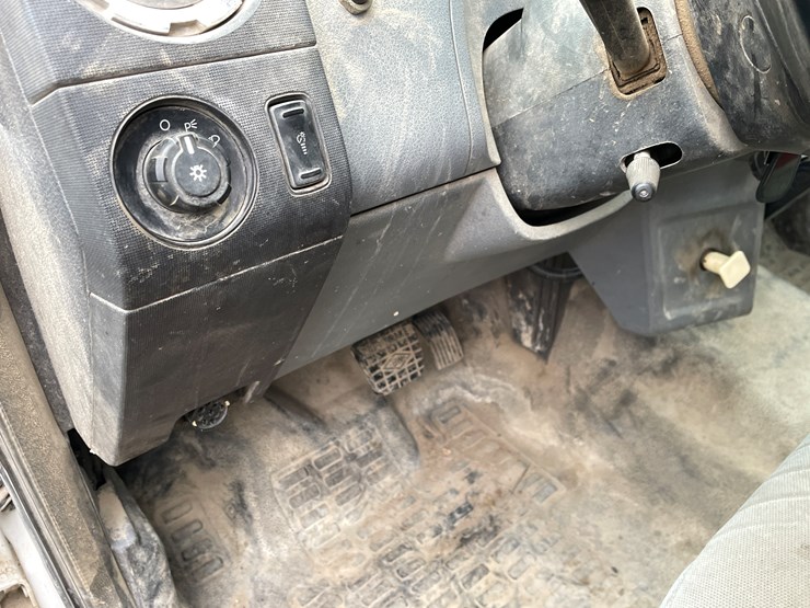 2012-ford-f650-image-48