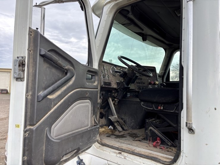 2002-international-9200i-image-24