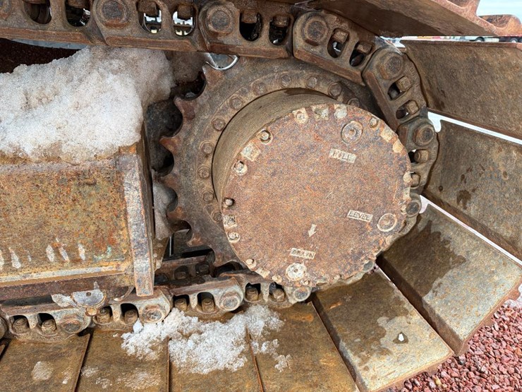 case-cx210d-image-10