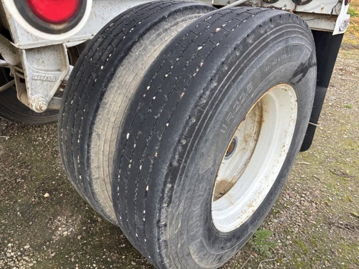 1974-titan-trailer-image-10