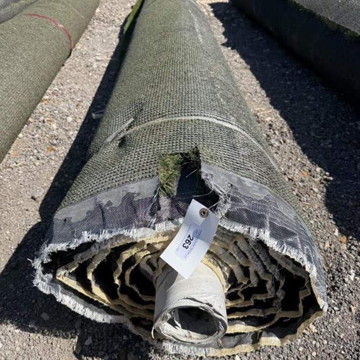 #263 • 18' Roll Of Turf - Tx-Dense