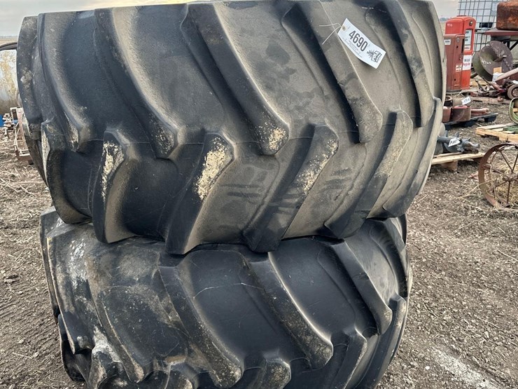 (2)-firestone-30.5-32-tires-(wf)-image-1