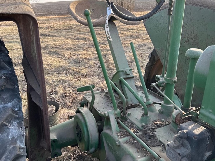 john-deere-b-image-7