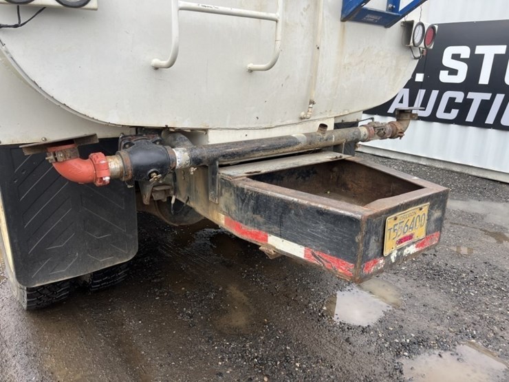 1995-ford-l9000-image-17