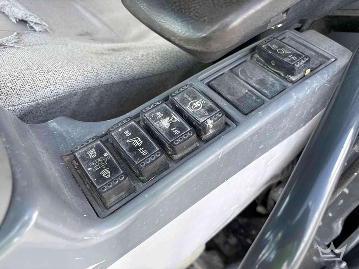 2020-deere-470g-lc-image-25