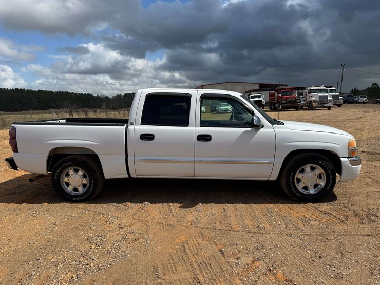 2005-gmc-sierra-1500-sle-image-7