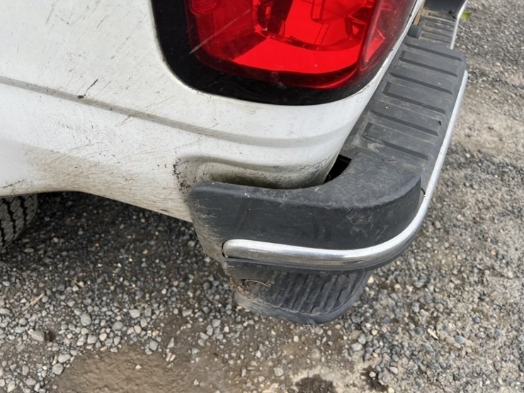 2016-chevrolet-colorado-image-19