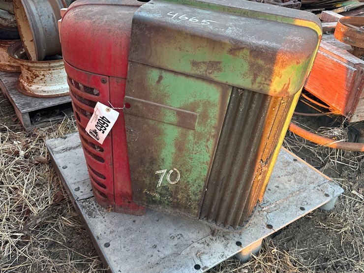 john-deere-70-image-1