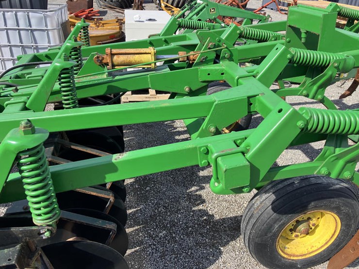 john-deere-710-image-7