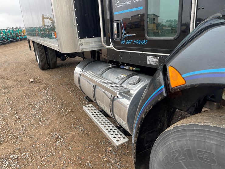 2022-kenworth-t370-image-8