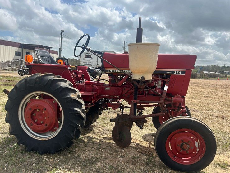 international-274-image-5