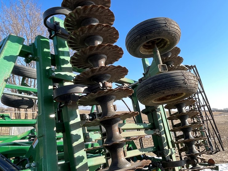 great-plains-2400tm-image-23