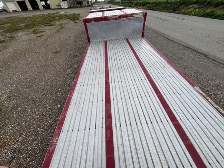 2016-dc-t/a-double-drop-pup-trailer-image-25