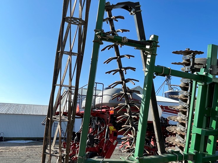 great-plains-2400tm-image-30