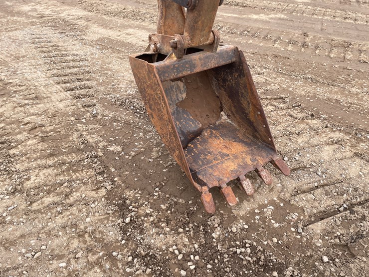 #1035-•-ford-backhoe-image-16