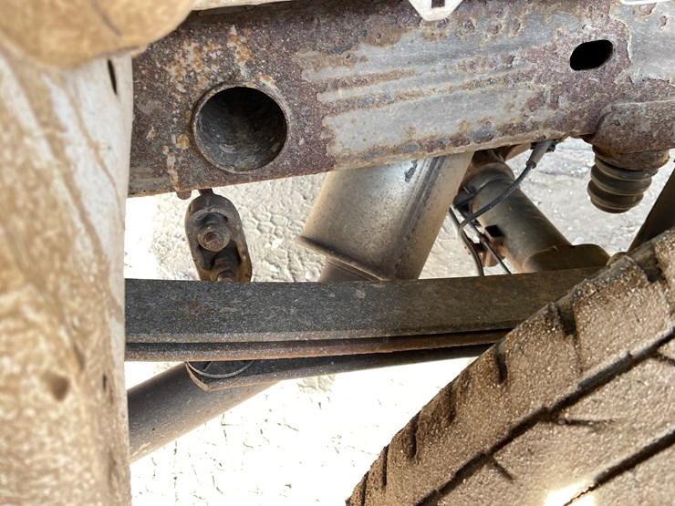 #1474-•-2014-chevy-silverado-pickup-truck-(has-mn-title)-image-14