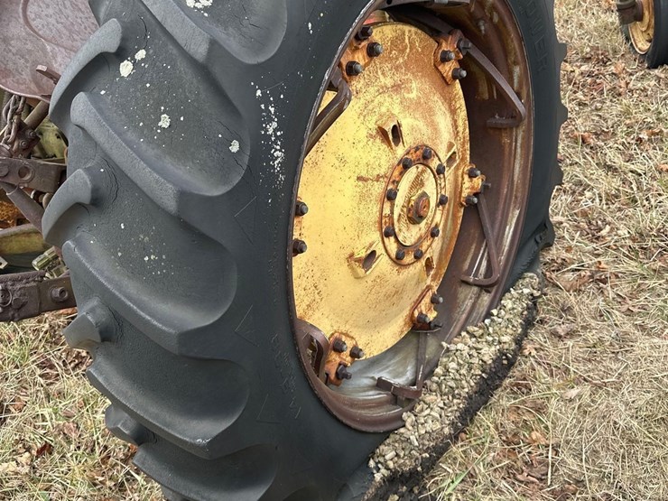 massey-ferguson-444-image-14