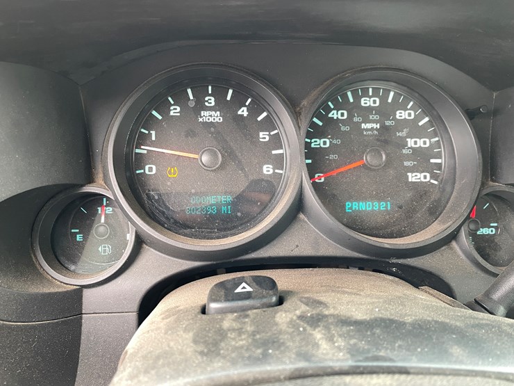 #1475-•-2009-chevy-silverado-(has-mn-title)-image-32