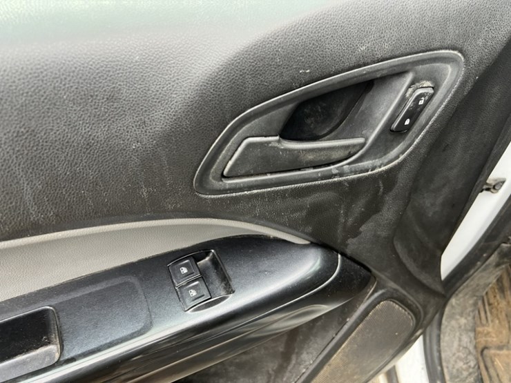 2016-chevrolet-colorado-image-30