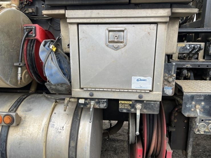 2008-vactor-2110-image-18