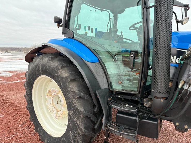 new-holland-ts115a-image-18