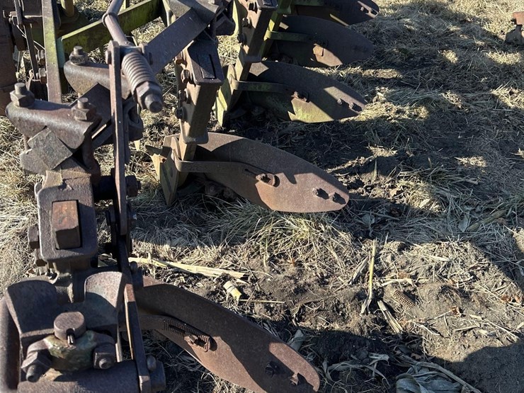 john-deere-5-image-5