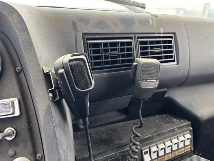 1991-ford-l8000-image-37